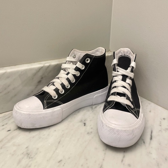 NOBO Women’s Size 6 High Top Sneakers - Picture 1 of 6